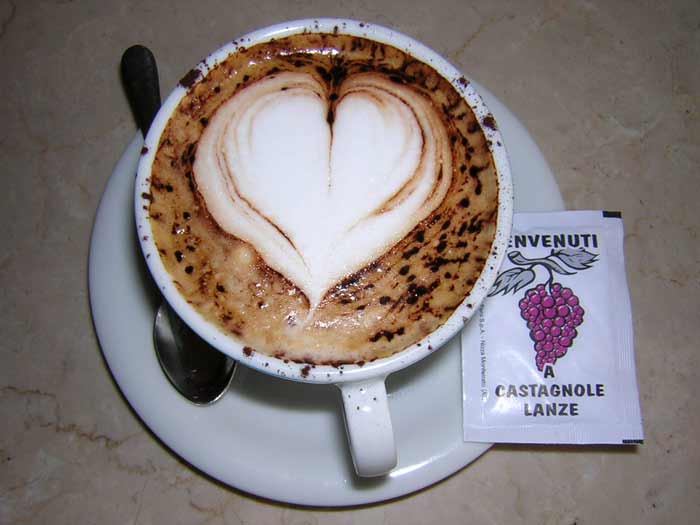 Láska v šálku cappuccina